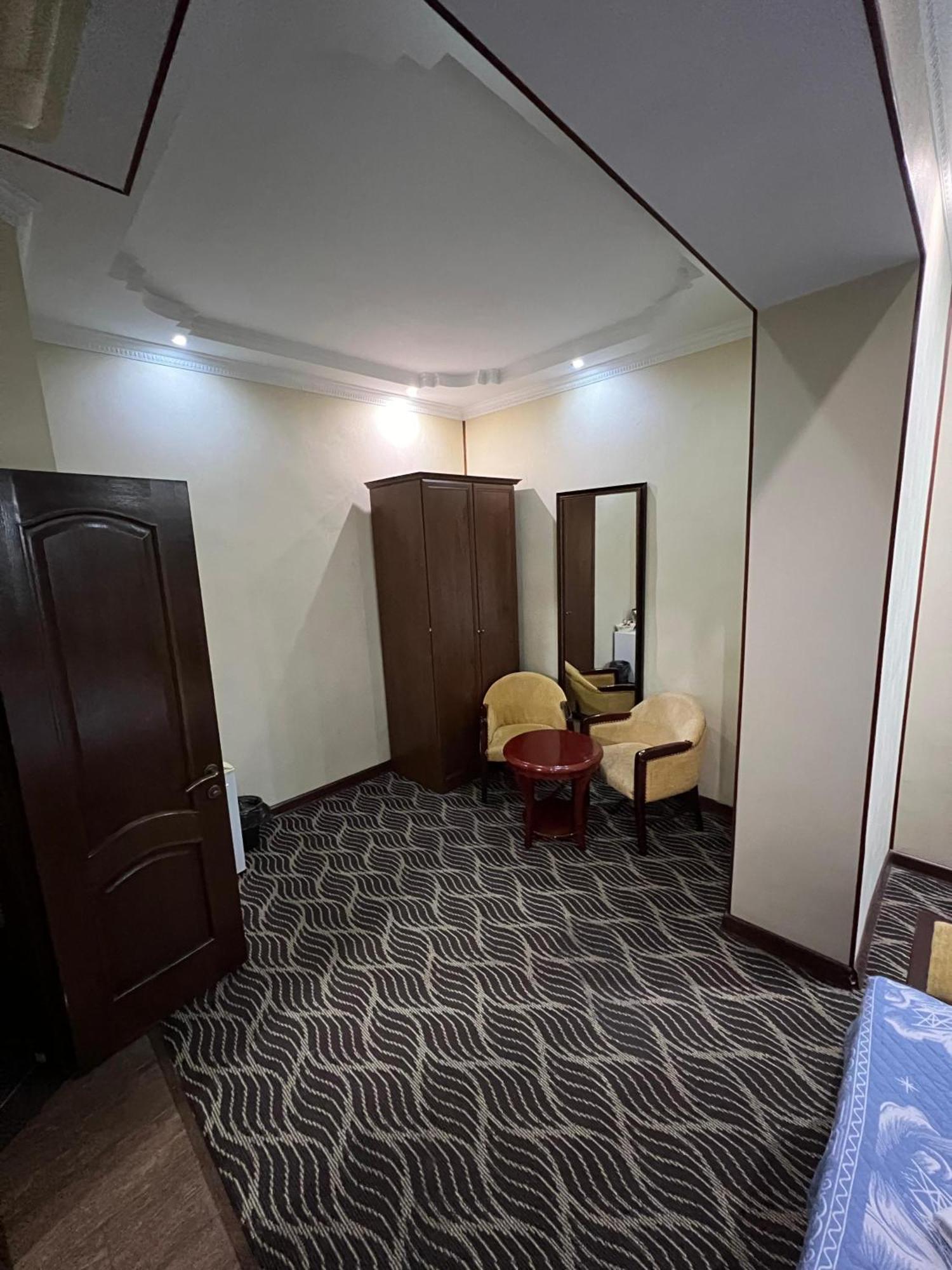 Sary Arka Hotel Schymkent Zimmer foto